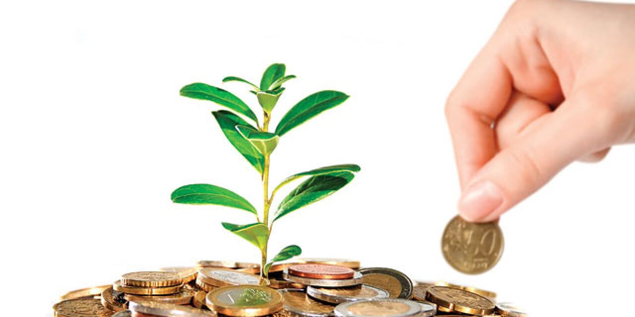 investment themes 2016